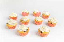 Load image into Gallery viewer, Almond flour Cupcakes

