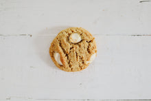 Load image into Gallery viewer, Almond Marshmallow Cookie

